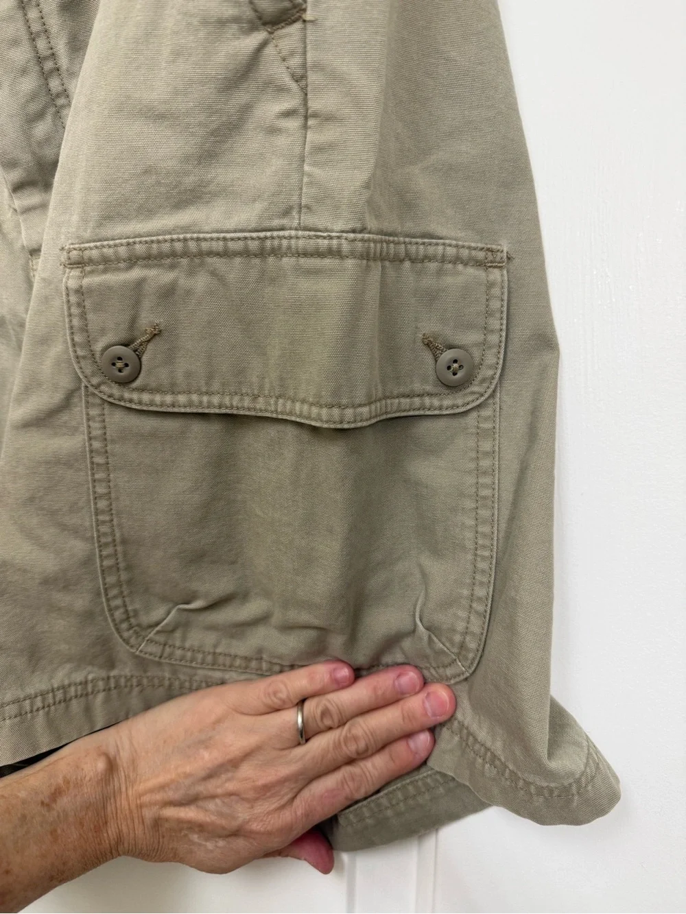Cherokee Men's Cargo Shorts in Khaki Green